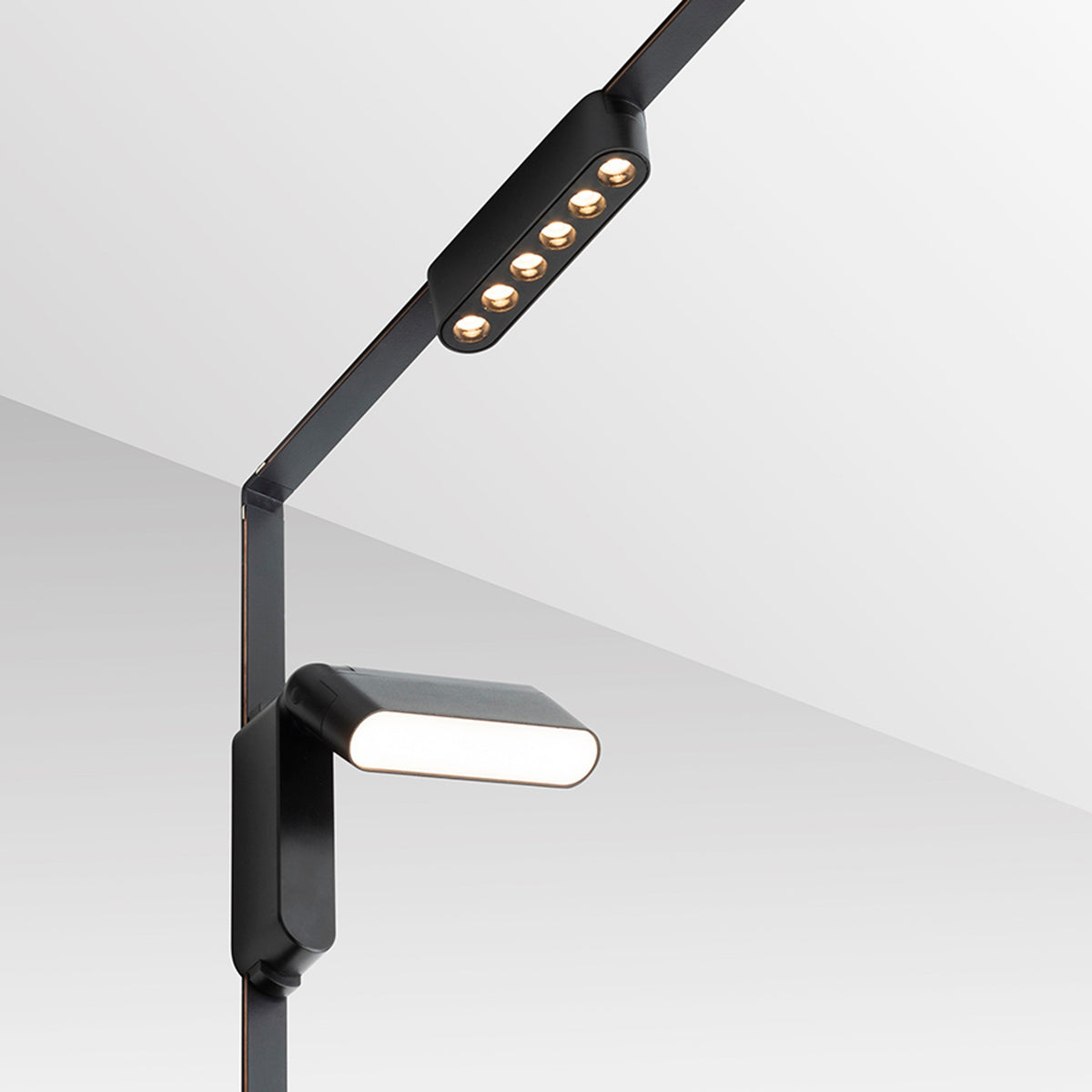 RENDL Ultra-thin track system OXANA 11 for the VEGA/WAVE system black  24= LED 6W 24°  3000K 4000K 6500K R14323 6